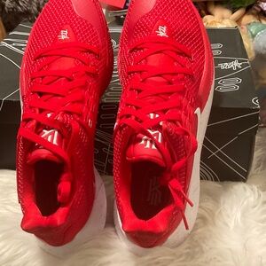 Nike Kyrie 2 low TB Promo Men’s Athletic Shoes